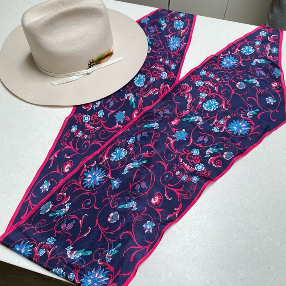 💫HP💫 SILK scarf/wrap w floral/prairie/country vibe - Picture 2 of 5